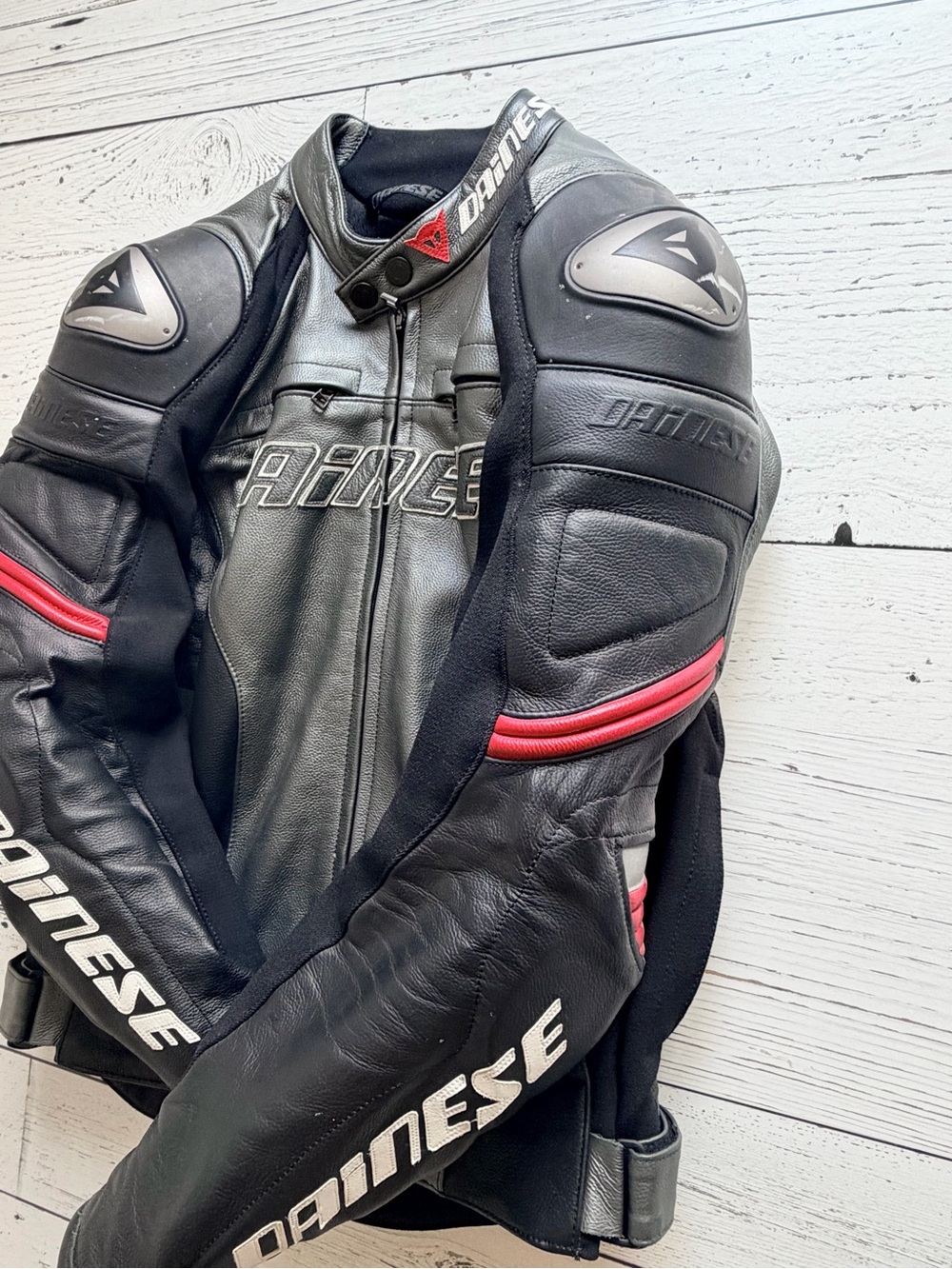 Dainese Leather Motorcycle Jacket - Size 50 - Picture 7 of 10